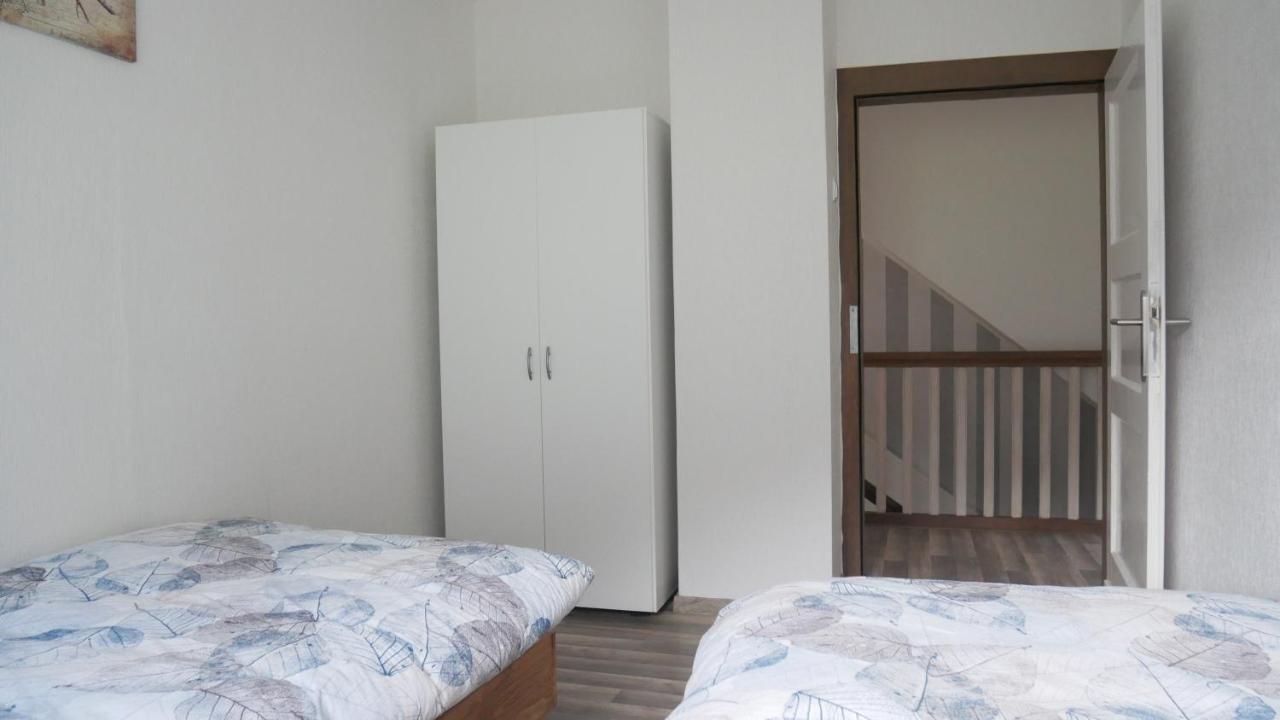 Modernisierte Ferienwohnung Im Schoenen Sauerland Meschede Esterno foto