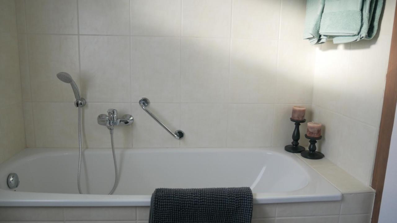 Modernisierte Ferienwohnung Im Schoenen Sauerland Meschede Esterno foto