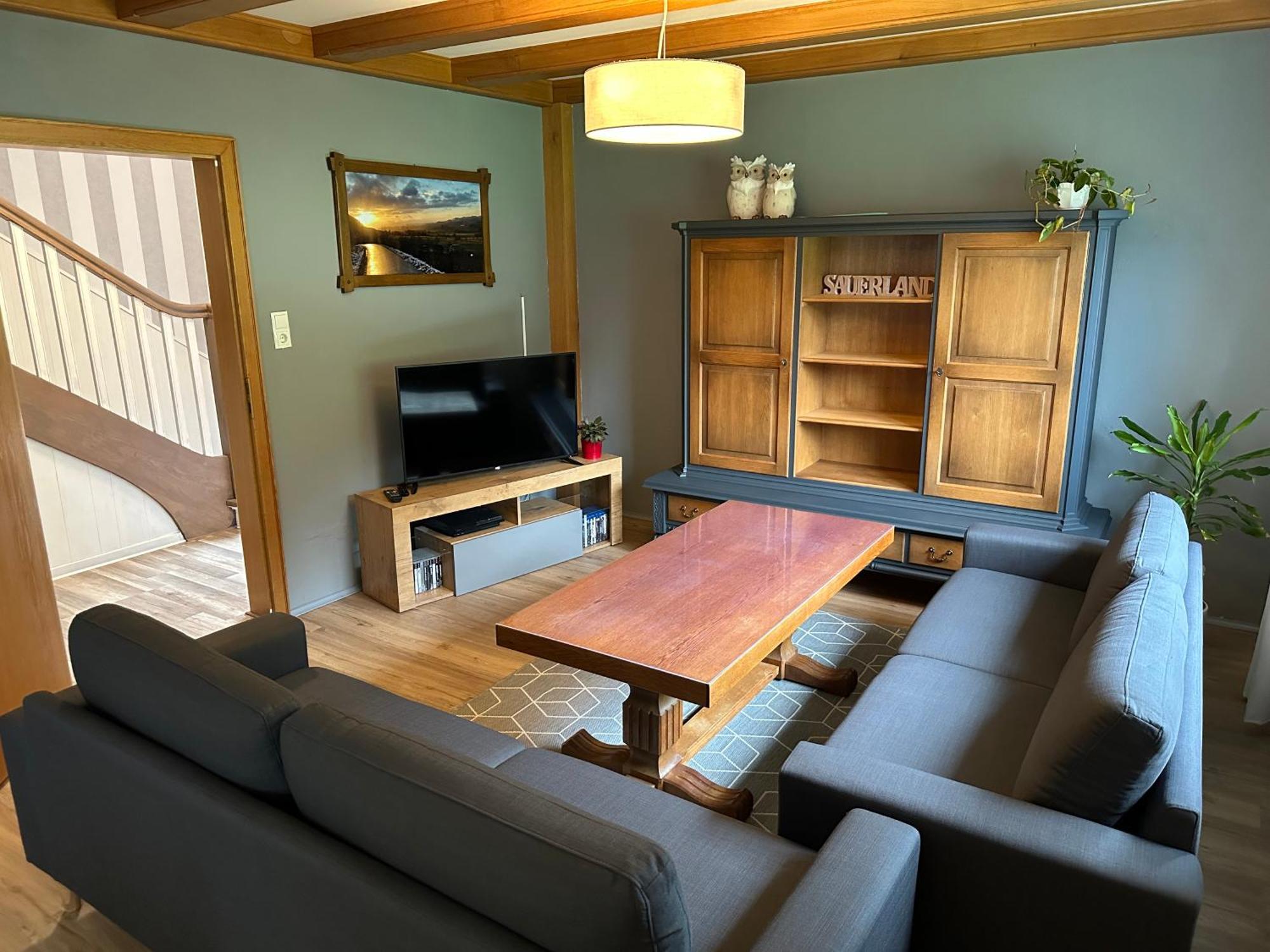 Modernisierte Ferienwohnung Im Schoenen Sauerland Meschede Esterno foto